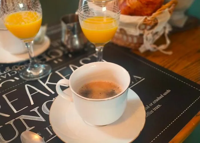 La Maison De Mona فندق مبيت وإفطار